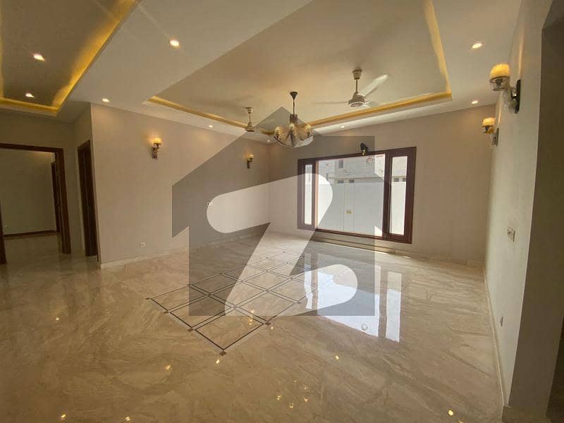 Luxurious 1000 Yards Bungalow For Rent In DHA Phase 6 Prime Location