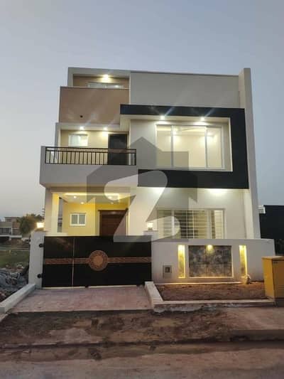 5 Marla Brand New House Available For Sale