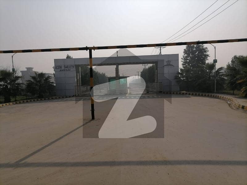 10 Marla Plot Available For Sale In 
Icon Valley
 Mardan