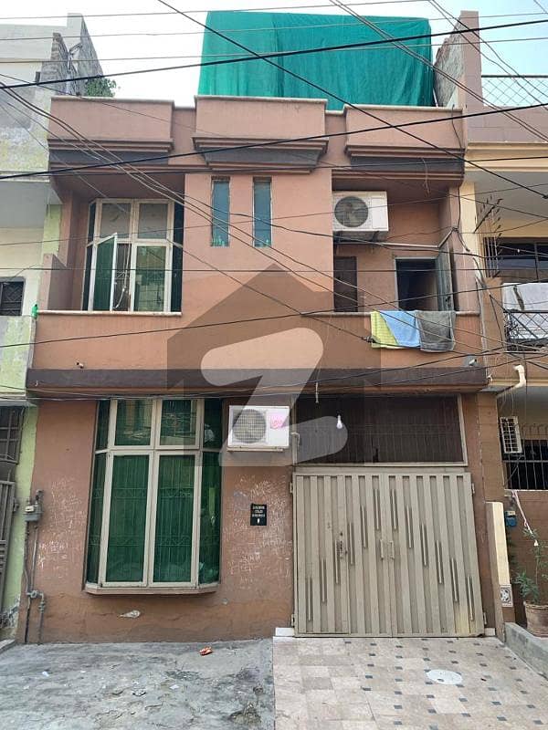 3.5 MARLA HOUSE FOR SALE IN PRIME LOCATION NEAR EXPO CENTRE JOHAR TOWN PHASE 2 J3 LAHORE