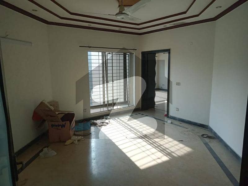 30 Marla Upper Portion For Rent at DHA Phase 5
