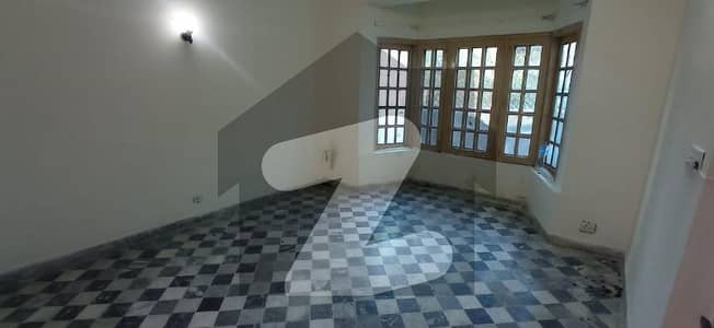 Beautiful Double Storey House For Sale Ideal Location I-10-1 Size 25-50 Near Markaz