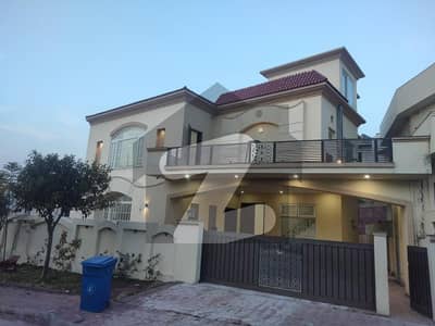 14 Marla Double Storey House On Hill Top House Available For Rent