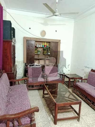 علامہ اقبال ٹاؤن ۔ خیبر بلاک علامہ اقبال ٹاؤن,لاہور میں 3 کمروں کا 5 مرلہ مکان 1.6 کروڑ میں برائے فروخت۔