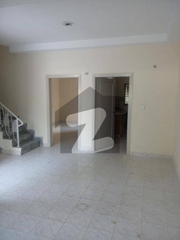 40 Feet Road Beautiful House For Sale In Eden Abad Lahore Main Road