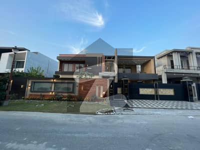 27 Marla Fully Furnished House For Sale In Lake City Lahore