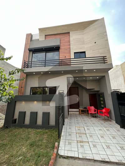 الکبیر ٹاؤن - فیز 2 الکبیر ٹاؤن,رائیونڈ روڈ,لاہور میں 3 کمروں کا 3 مرلہ مکان 1.15 کروڑ میں برائے فروخت۔