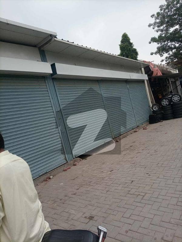 showroom,clinic labortary,grocery store ground commercial hall for rent on molana shoukat road