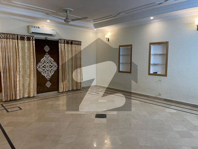 E11 Kanal House 6beds Furnished E11 Kanal House 6beds Furnished