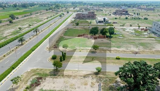 وادی ستارہ لاہور ۔ شیخوپورہ ۔ فیصل آباد روڈ,فیصل آباد میں 10 مرلہ رہائشی پلاٹ 90.0 لاکھ میں برائے فروخت۔