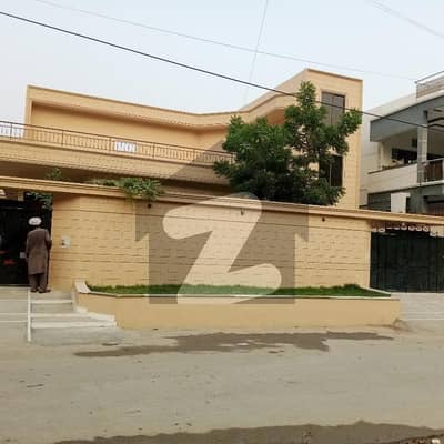 گلستانِِ جوہر ۔ بلاک 13 گلستانِ جوہر,کراچی میں 4 کمروں کا 1 کنال مکان 7.5 کروڑ میں برائے فروخت۔