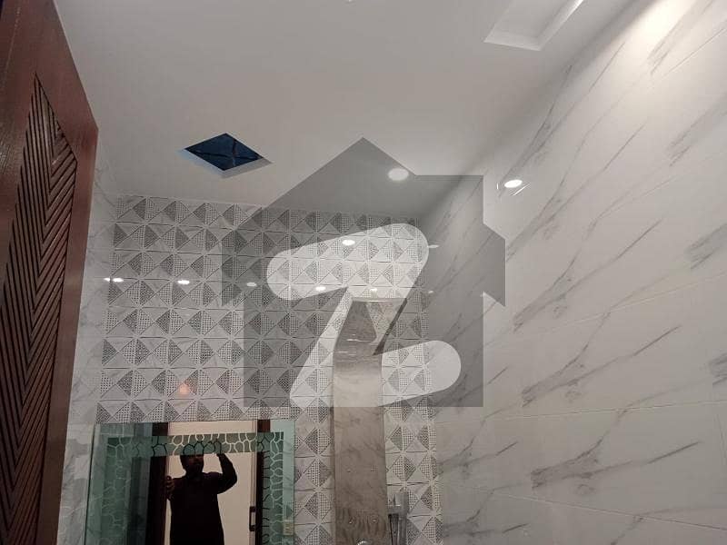 10 Marla Upper Portion With Gas For Rent In Nargis Hussain Block Bahria town Lahore