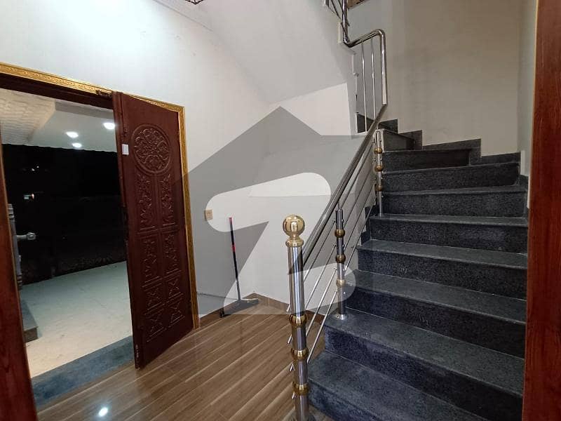بحریہ نشیمن لاہور میں 3 کمروں کا 5 مرلہ مکان 43.0 ہزار میں کرایہ پر دستیاب ہے۔