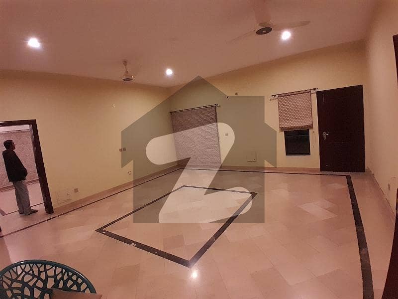 Beautifully Made 1 Kanal House For Rent