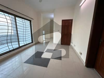 4 Bedroom Full Colonel House Available In Askari 14