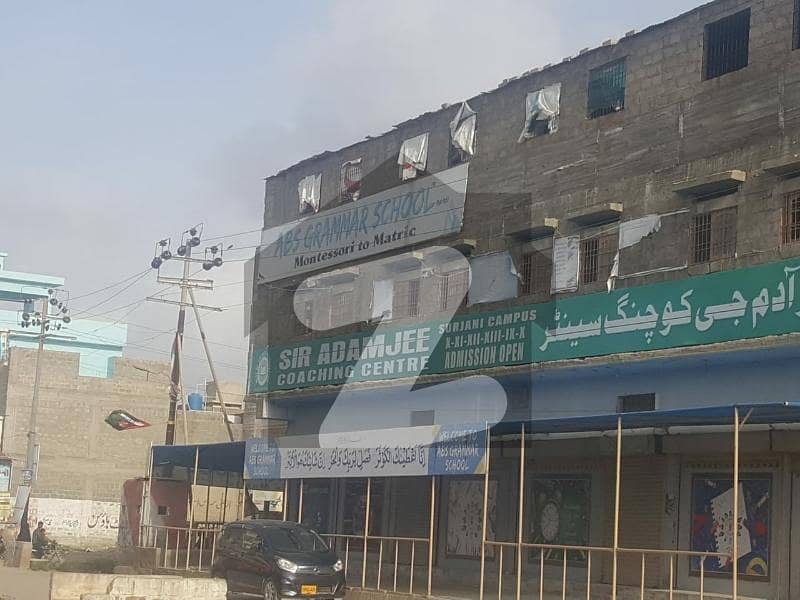 جناح ایونیو کراچی میں 4 کمروں کا 5 مرلہ عمارت 3.0 کروڑ میں برائے فروخت۔