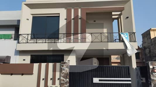Graceful Brand New 10 Marla House For Sale In Bahria Town Phase 3
