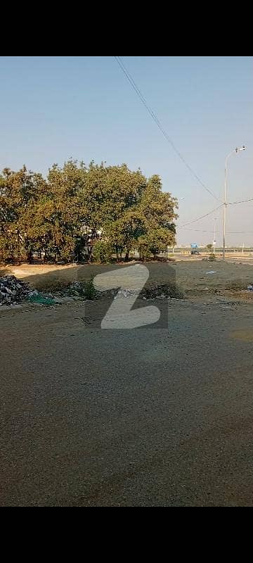 ڈی ایچ اے فیز 8 - زون اے ڈی ایچ اے فیز 8,ڈی ایچ اے ڈیفینس,کراچی میں 4 کنال رہائشی پلاٹ 26.0 کروڑ میں برائے فروخت۔
