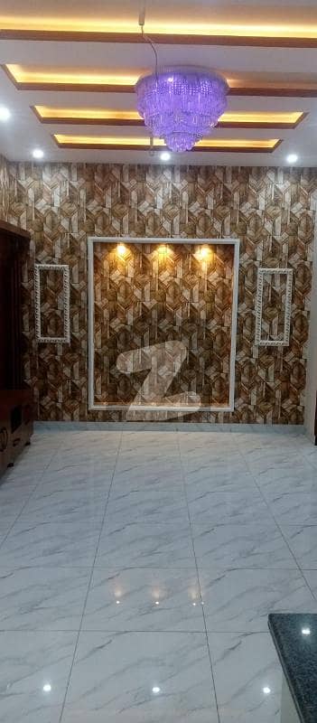الجلیل گارڈن لاہور میں 4 کمروں کا 5 مرلہ مکان 55.0 ہزار میں کرایہ پر دستیاب ہے۔