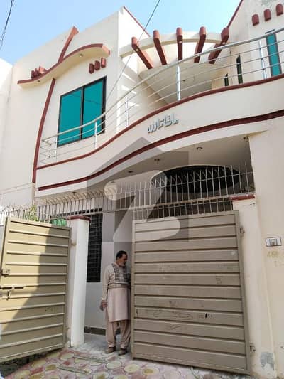 گلبرگ ایوینیو کینال روڈ,بہاولپور میں 4 کمروں کا 5 مرلہ مکان 1.0 کروڑ میں برائے فروخت۔