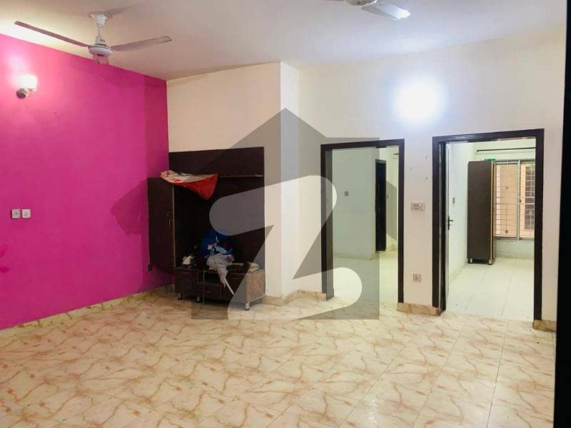 7 Marla Upper Portion (With Gas) For Rent In Lake City Sector M-7A