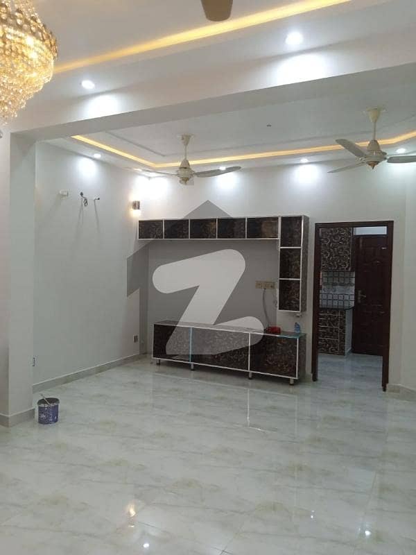 5 MARLA lower portion available for rent in bahria orchard raiwind road Lahore