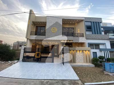 Luxury House 7 Marla Brand New Available On Easy Monthly Installments Canal Avenue Lower Canal Road Faisalabad