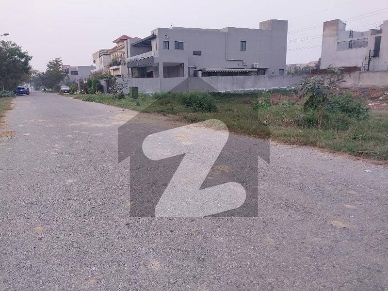 1 Kanal Top Location Plot Only 207 Lac