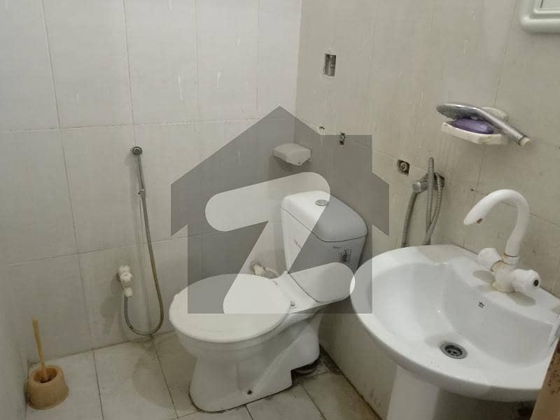 Apprtment Available For Rent In H3 Block JOHAR Town Lahore Johar Town