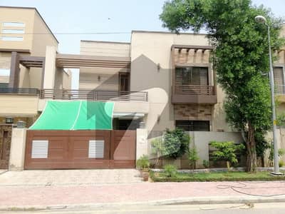 A BEAUTIFUL 8 MARLA FULLY FURNISHED HOUSE FOR RENT IN UMAR BLOCK BAHRIA TOWN LAHORE