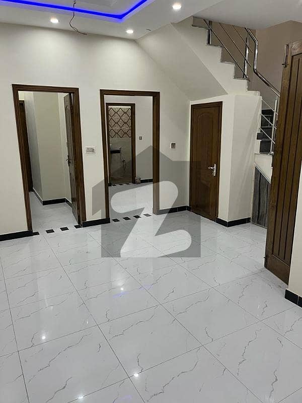 الکبیر ٹاؤن - فیز 2 الکبیر ٹاؤن,رائیونڈ روڈ,لاہور میں 3 کمروں کا 3 مرلہ مکان 45.0 ہزار میں کرایہ پر دستیاب ہے۔