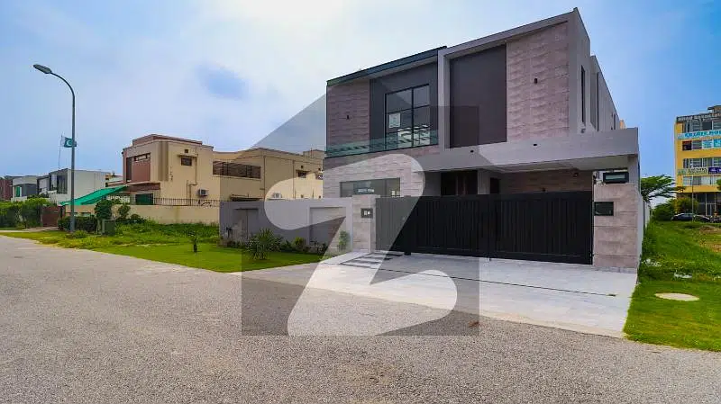 1 Kanal Modern House For Sale At Super Hot Location Near Easy Approach To Main Road