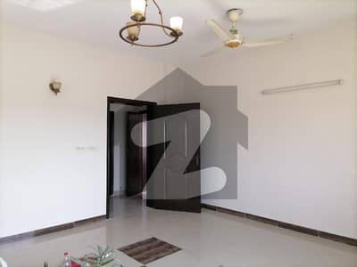 Flat Of 12 Marla In Askari 11 Is Available
