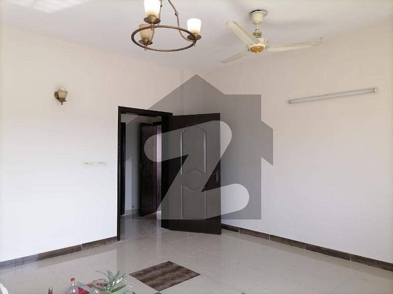 Flat Of 12 Marla In Askari 11 Is Available