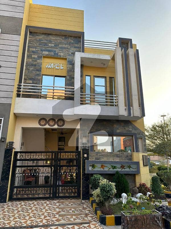 Facing Park Corner 3 Marla House For Sale In Al Kabir Town Phase 2