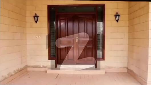 CHANCE DEAL HOUSE AVAILABLE FOR SALE IN DHA 6