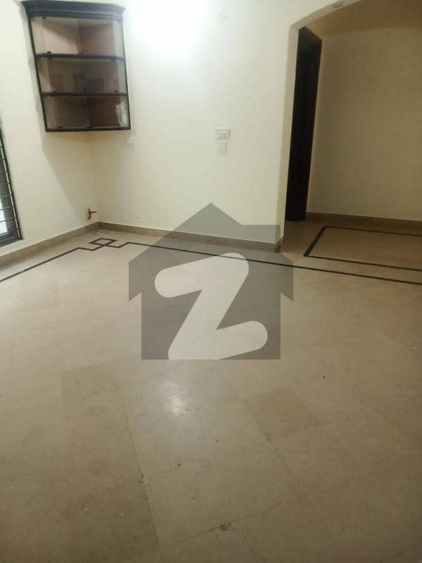 1 kanal house for rent with 7bed in PCSiR society phase 2