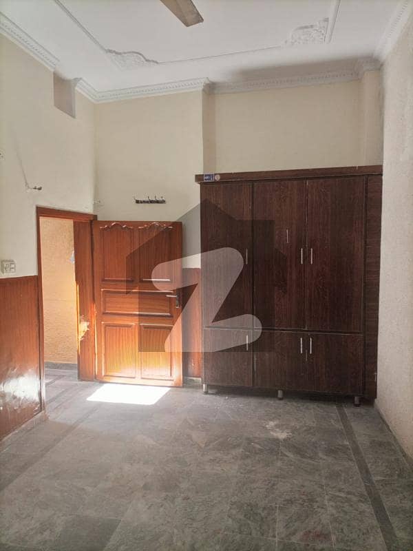 ڈھوک پراچہ راولپنڈی میں 5 کمروں کا 4 مرلہ مکان 1.25 کروڑ میں برائے فروخت۔