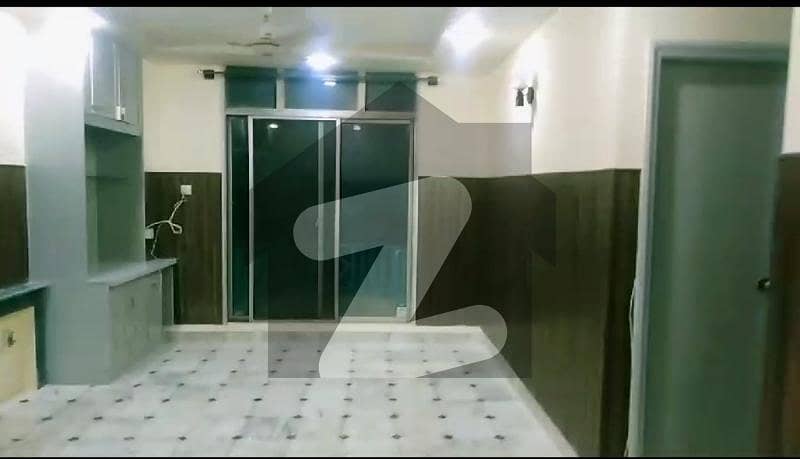 1150 Square Feet Spacious Flat Is Available In G-7/1 For Rent