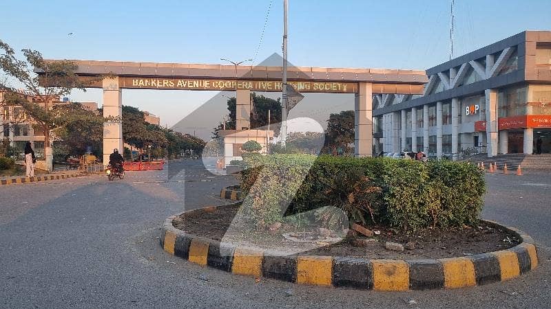 بینکرس ایوینیو کوآپریٹو ہاؤسنگ سوسائٹی لاہور میں 9 مرلہ رہائشی پلاٹ 85.0 لاکھ میں برائے فروخت۔
