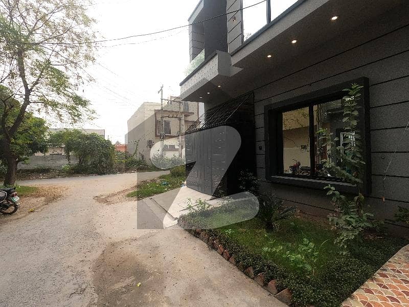 Prime Location 3 Marla House In Stunning Jubilee Town Is Available For