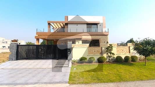 1 Kanal House In DHA Defence For sale At Good Location 1 Kanal House In DHA Defence For sale At Good Location