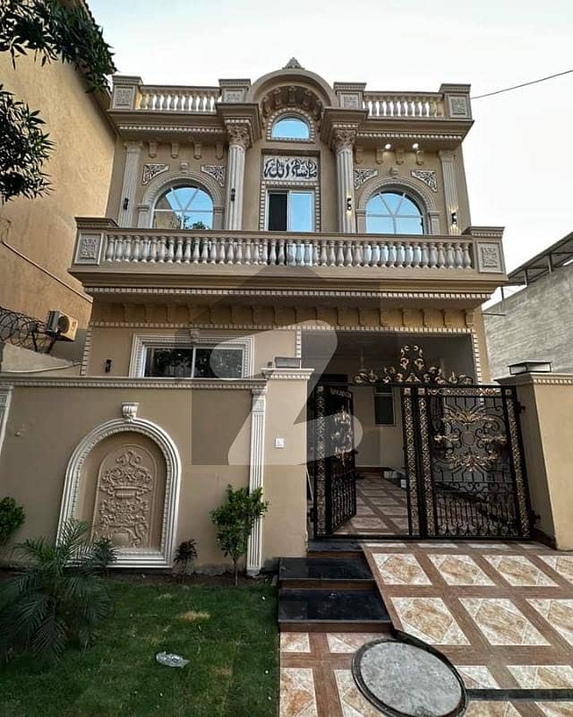 State life society Lahore near DHA ph 4 5 marla brand new Spanish dezgin house for sale in state Life society Lahore