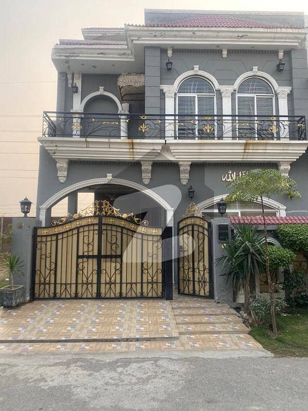 5 Marla Double Story House For Sale With Gas Located Near to Market And Facing Park