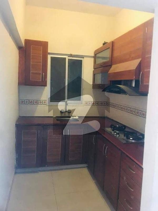 Proper 03 Bedrooms Apartment With Lift & Car Parking Available For Rent