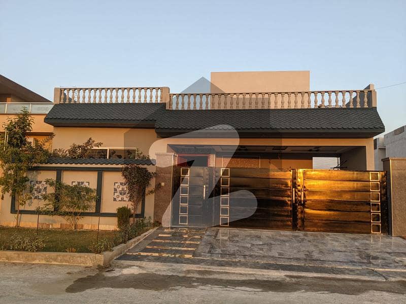 ایل ڈی اے ایوینیو ۔ بلاک سی ایل ڈی اے ایوینیو,لاہور میں 4 کمروں کا 1 کنال مکان 3.25 کروڑ میں برائے فروخت۔