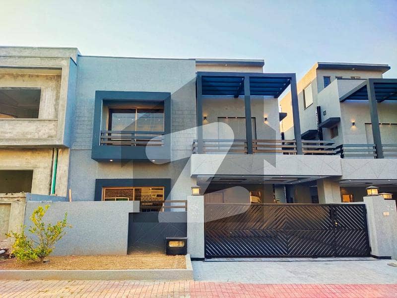 10 Marla House Available For Sale In Bahria Town Phase 4