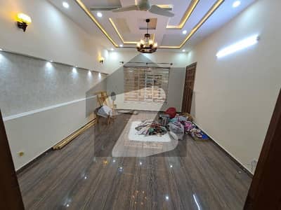 میڈیا ٹاؤن ۔ بلاک سی میڈیا ٹاؤن,راولپنڈی میں 3 کمروں کا 12 مرلہ زیریں پورشن 85.0 ہزار میں کرایہ پر دستیاب ہے۔