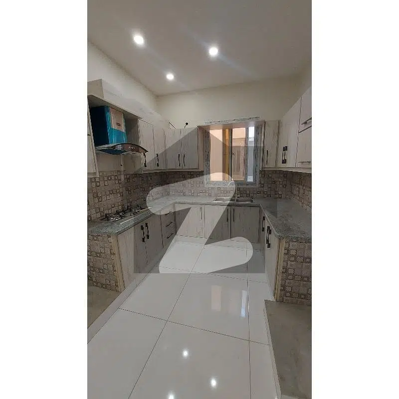 Clifton 3 Bedroom Apartment For Rent