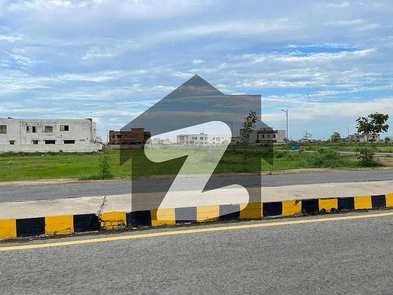 A Well Designed Commercial Plot Is Up For sale In An Ideal Location In Lahore